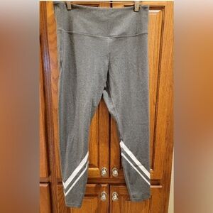Tory Burch Sport Leggings Size XL in Gray and White 🩶